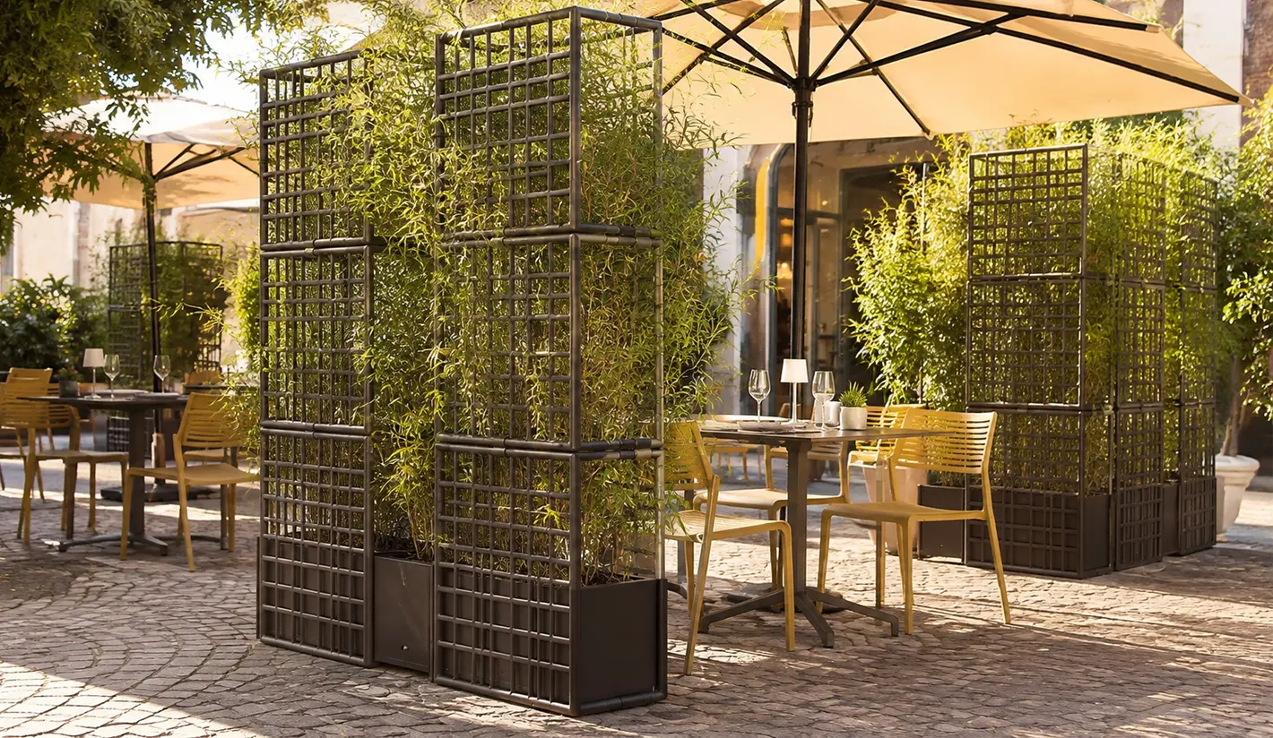 Jardinera / Separador de 3 alturas